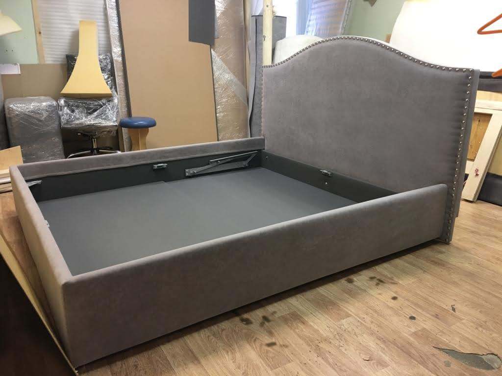 Кровать на заказ с большим ящиком